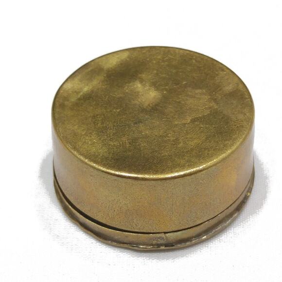Small Vintage Brass Floral Enamel Pill Box, 1970s Vintage Jewelry Accessories - Picture 3 of 10
